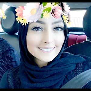 Meet your Posher, Qurratulann